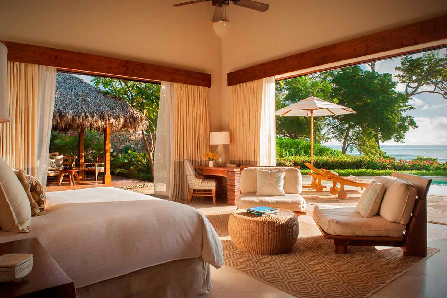 bedroom-beachfront-villa